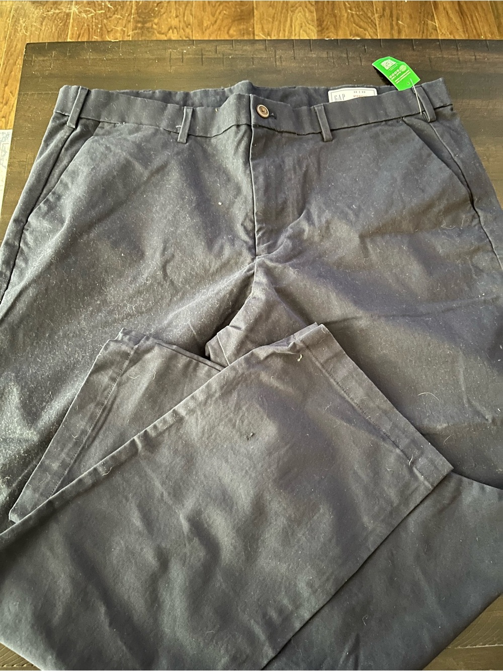 GAP Men's Deep Blue Black Navy Chino Pants size 38x30 new